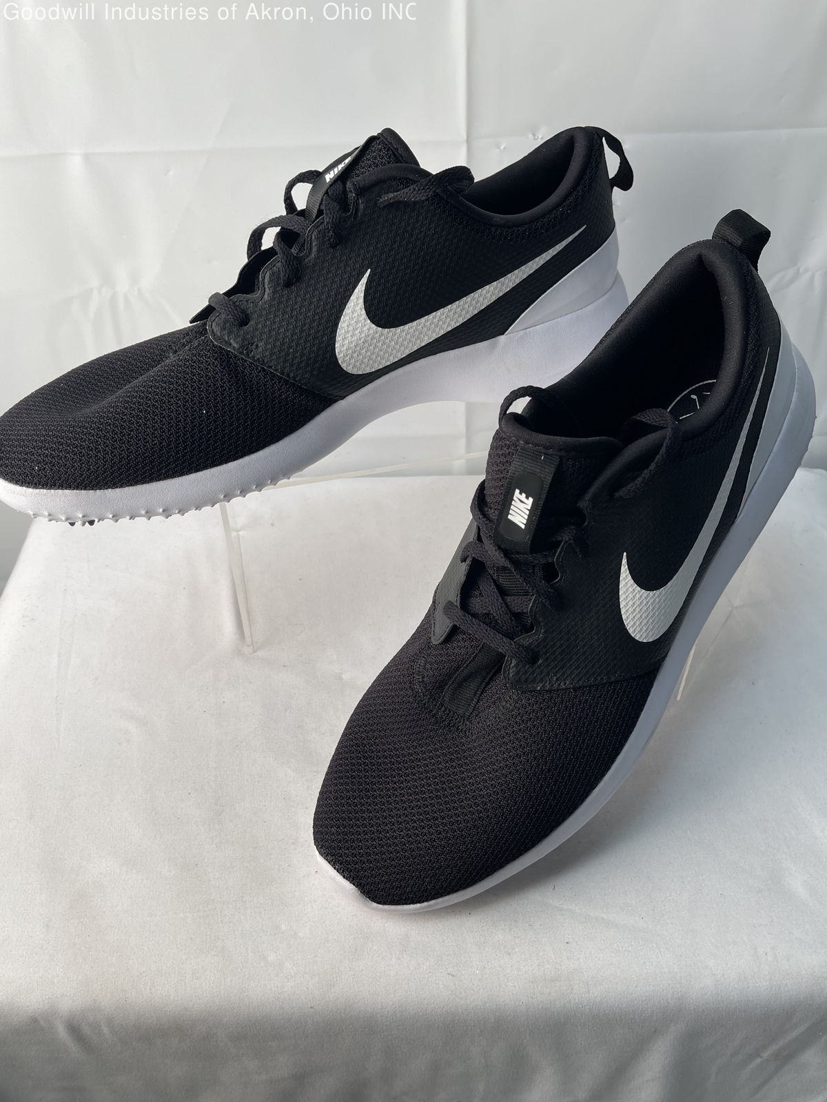 New Without Box Men's Black Nike Roche G Golf - Size 13