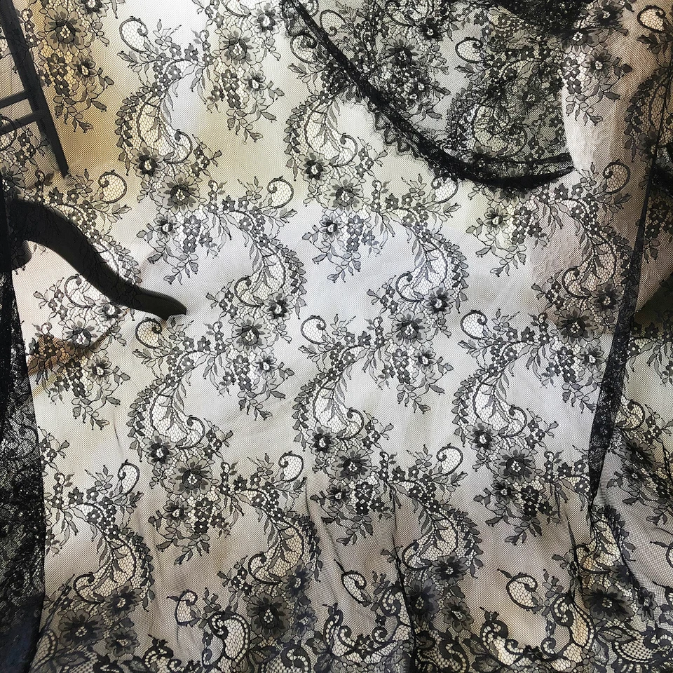 3 Meters Chantilly Flower Lace Fabric French Lace  Eyelash Tulle for Costumes - Image 4 of 4