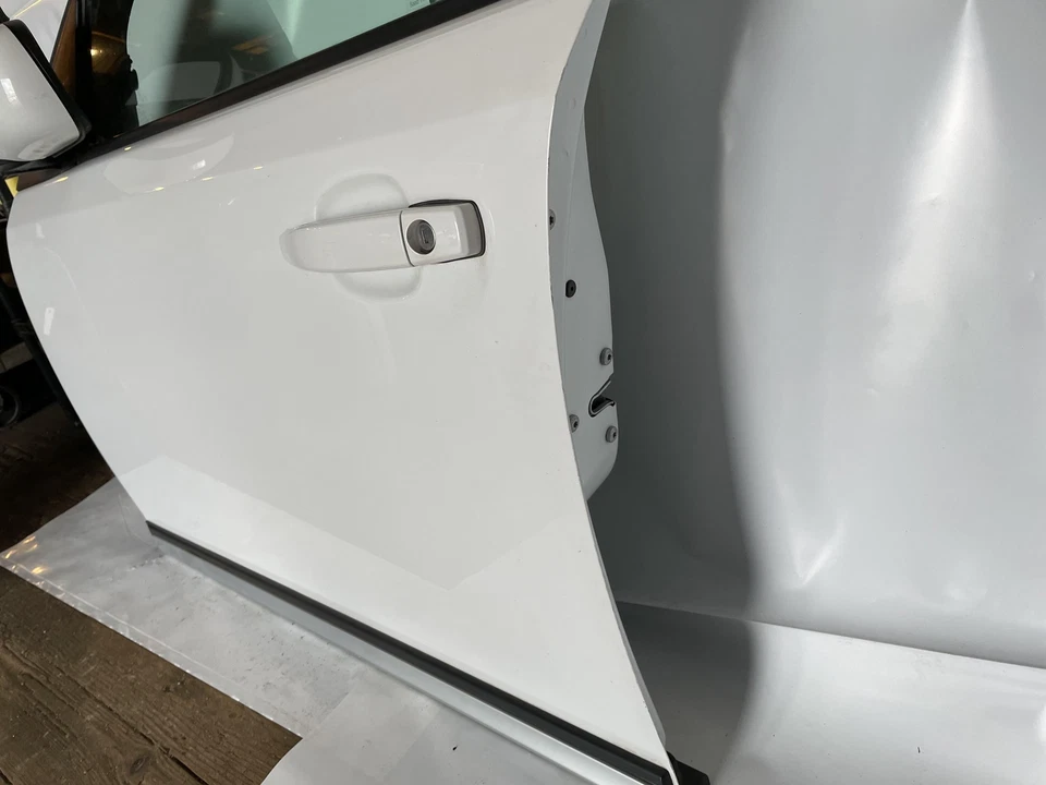 Conjunto de puerta delantera SAAB 9-3 93X XWD 10-12 5D LH pintura 306 blanco ártico Foto 4 de 4