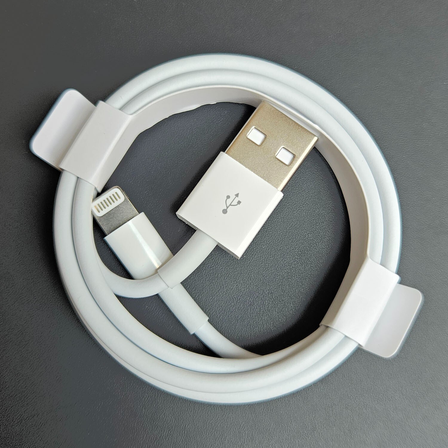 Apple USB Lightning Cable Cord 1M(3.3ft) / AUTHENTIC / NOT FAKE / OPEN NEW-image