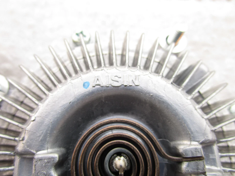 78 - 85 丰田 CELICA 20R 22REC 4ME 发动机冷却风扇夹 原始设备制造商 全新 — 第 4/4 张图片