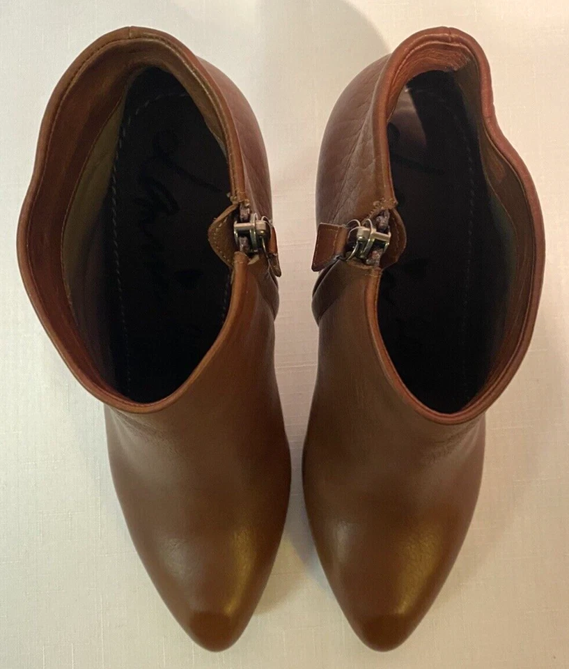 Lanvin Paris Ankle Calfskin Booties Sz US 8.5B Silver Stiletto Heel Brown - Image 3 of 4