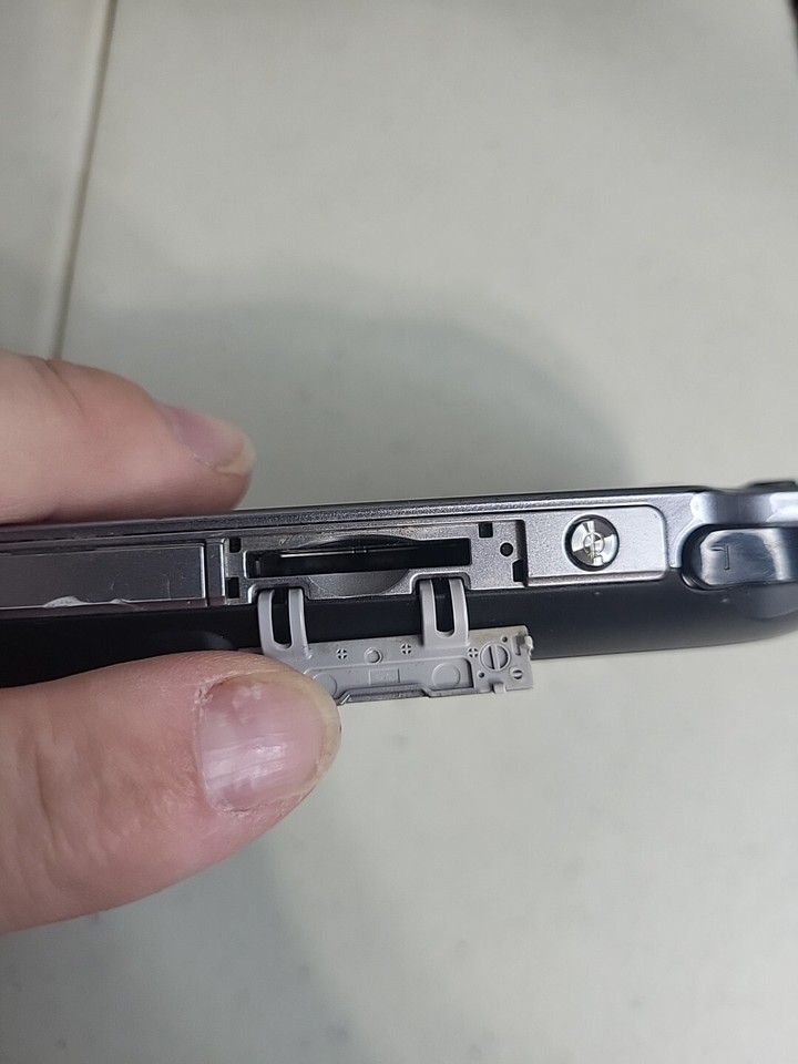 Sony Ps Vita Pch1001 Console Tested, Good Condition W/Charger Case