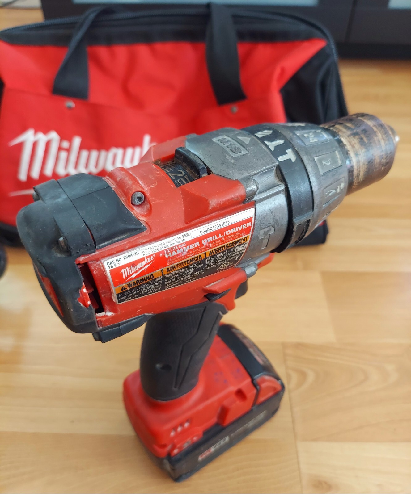Milwaukee 1/2” Hammer Drill/Driver 260420 1/4” Impact Driver Combo Kit