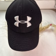 Under Armour Youth Heatgear Black Flex Fitted Hat Size YSM/YMD Kids Baseball Cap