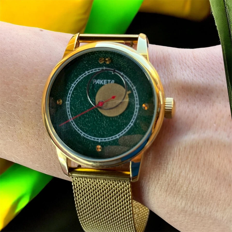 Reloj mecánico soviético vintage verde Raketa Copérnico para hombre esfera solar raro Foto 4 de 4