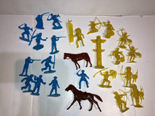 Lot of Marx Fort Apache Indians Pioneers Frontiersmen Figures and Totem