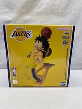 BANDAI ONE PIECE Monkey D. Luffy NBA LOS ANGELES LAKERS Figure One Piece Base