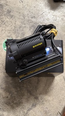 Dedolight DLHM4-300DMX (DL150 24V/150W)   DMX512