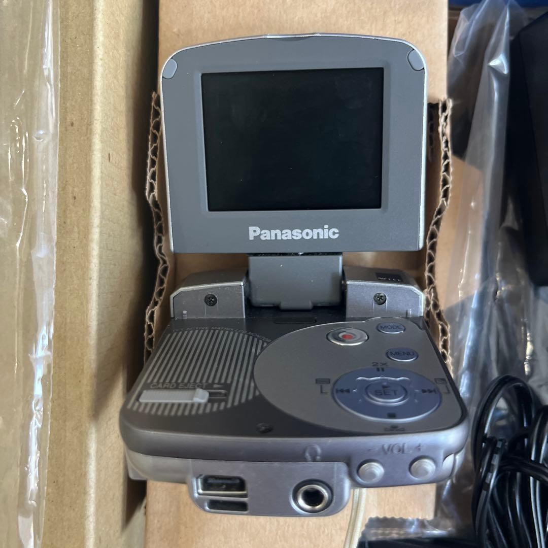 Panasonic SV-AV30-SSD Multi Camera with Battery and Charger Used