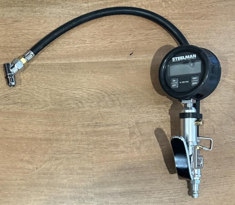 Steelman High Accuracy Digital Gauge Tire Inflator, 100 PSI 