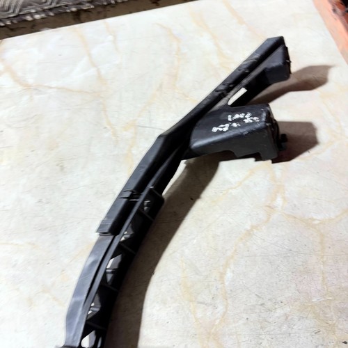 VOLKSWAGEN EOS 2001 SCHEINWERFER HALTER FAHRERSEITE 1Q0807890