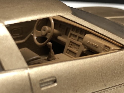 AMT ERTL 1984 CORVETTE COCHE PROMOCIONAL - ESCALA 1 25 - DORADO CON INTERIOR MARRÓN A14 - Imagen 7 de 13