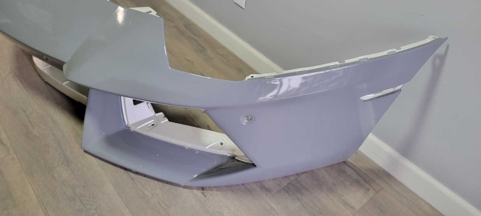 LAMBORGHINI AVENTADOR FRONT BUMPER ASSEMBLY OEM LP700 