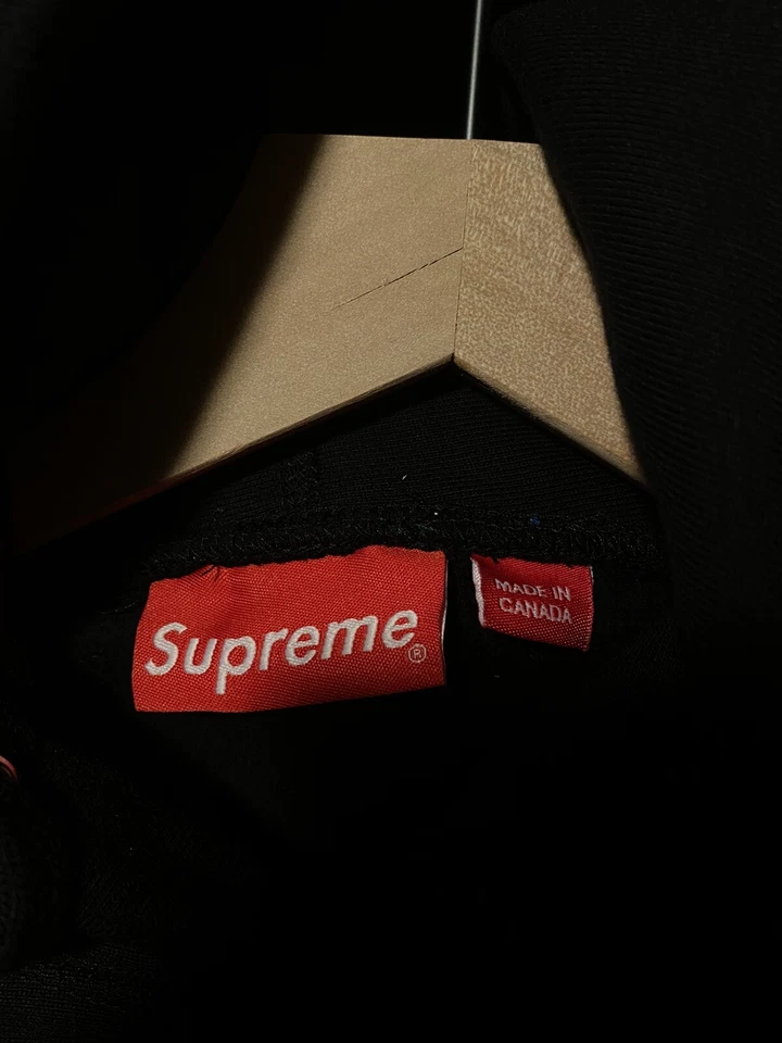 Sudadera con capucha Supreme Bandana logotipo caja cachemira negra mediana Foto 3 de 4