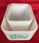 Pyrex Amish Butterprint Refrigerator Set Without Lids 2 Piece Turquoise Set