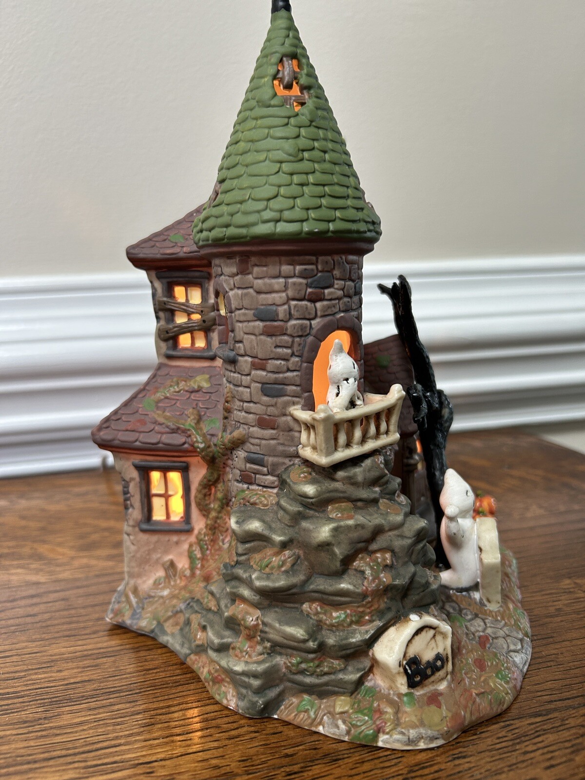 Picture 2 of 10