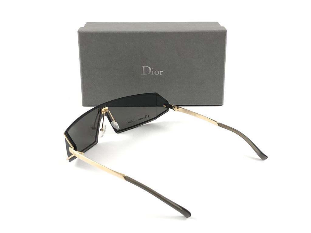 Christian Dior メタルフレーム サングラス 3YG9W 楽天市場】【新品同様】Christian Dior クリスチャンディオール