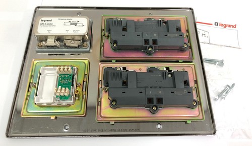 Enchufe de placa de medios de TV Legrand Synergy 13 amp 250v 206x267 mm - Imagen 6 de 10