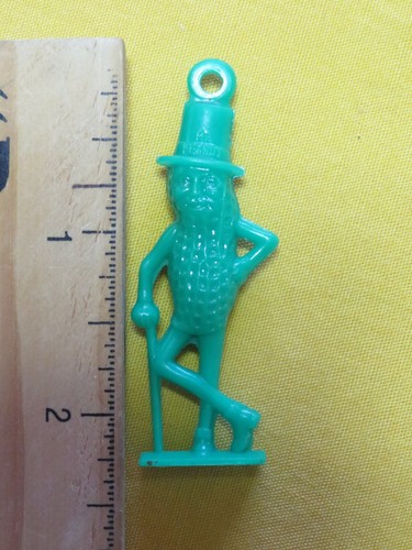 MR. PEANUT Green Plastic Cracker Jack Toy Fan/Zipper Pull Vtg 1950s-GOOD
