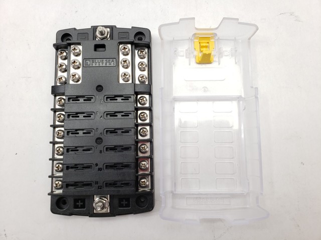 Blue Sea Systems - Tableau à Fusibles à Fiches - 12 Circuits Avec Bus Negatif Integre