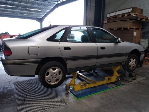 Poignee porte arriere gauche RENAULT SAFRANE PHASE 2 7700412321 - Photo 5/9