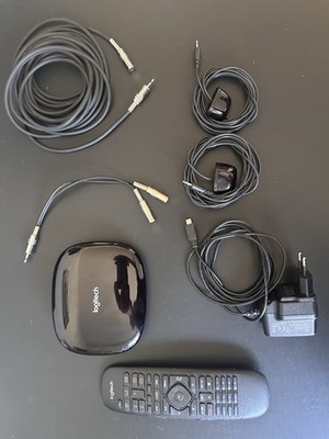 Logitech Harmony Companion / Hub Set mit Zubehör
