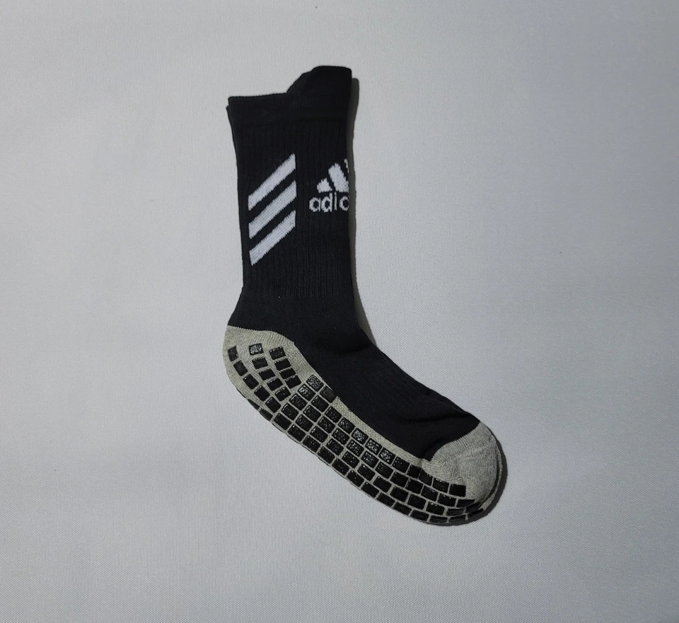 3 Pairs NEW Black Adidas Adults Grip Socks Front Logo Mens/Womens Shoe Size 6-10 - Image 3 of 4