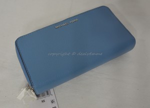 michael kors light sky wallet