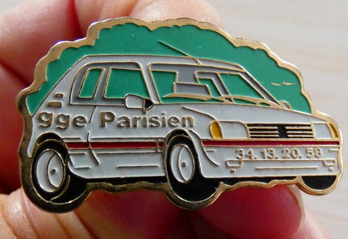 Grand lot Peugeot 205 Turbo 16 Rallye + porte-clés + pin’s Grand lot Peugeot 205 Turbo 16 Rallye + porte-clés + pin’s