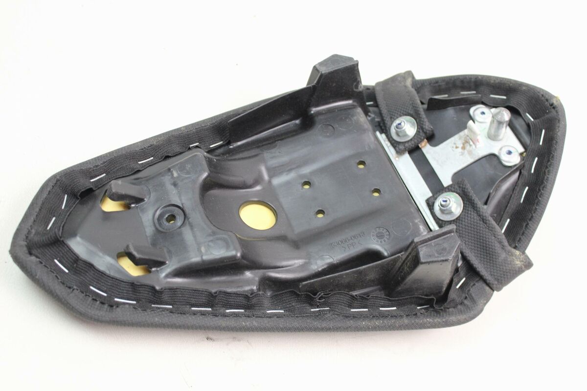 ＊＊＊ Kawasaki Ninja 400 18-19 OEM Takeoff Rear Passenger Seat