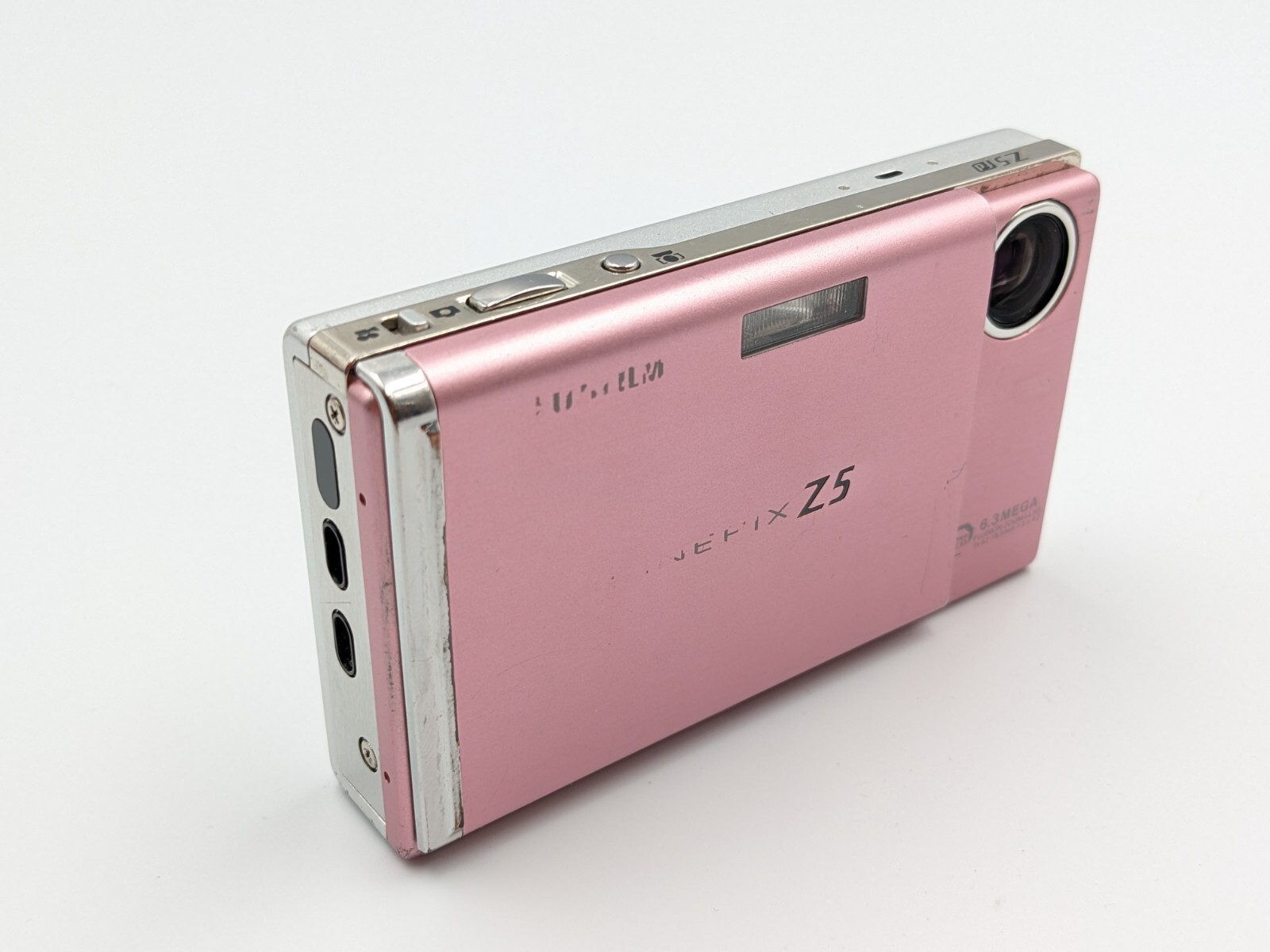 Fujifilm FinePix Z5fd Baby Pink 6.3MP Digital Camera with battery