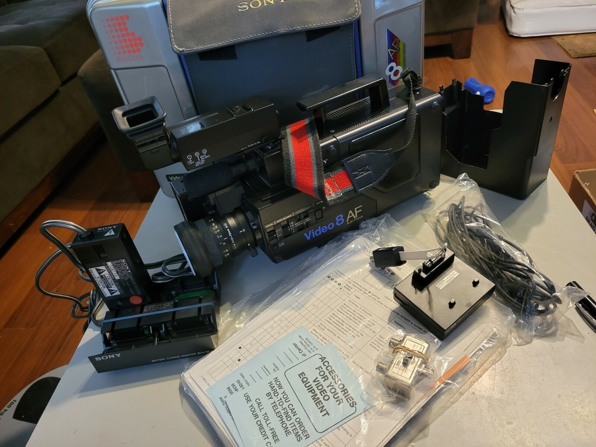 ゆ*と様 SONY　CCD＋V8カメラ Sony CCD-V8AF Video 8 Camera Recorder No Power *** AS-IS