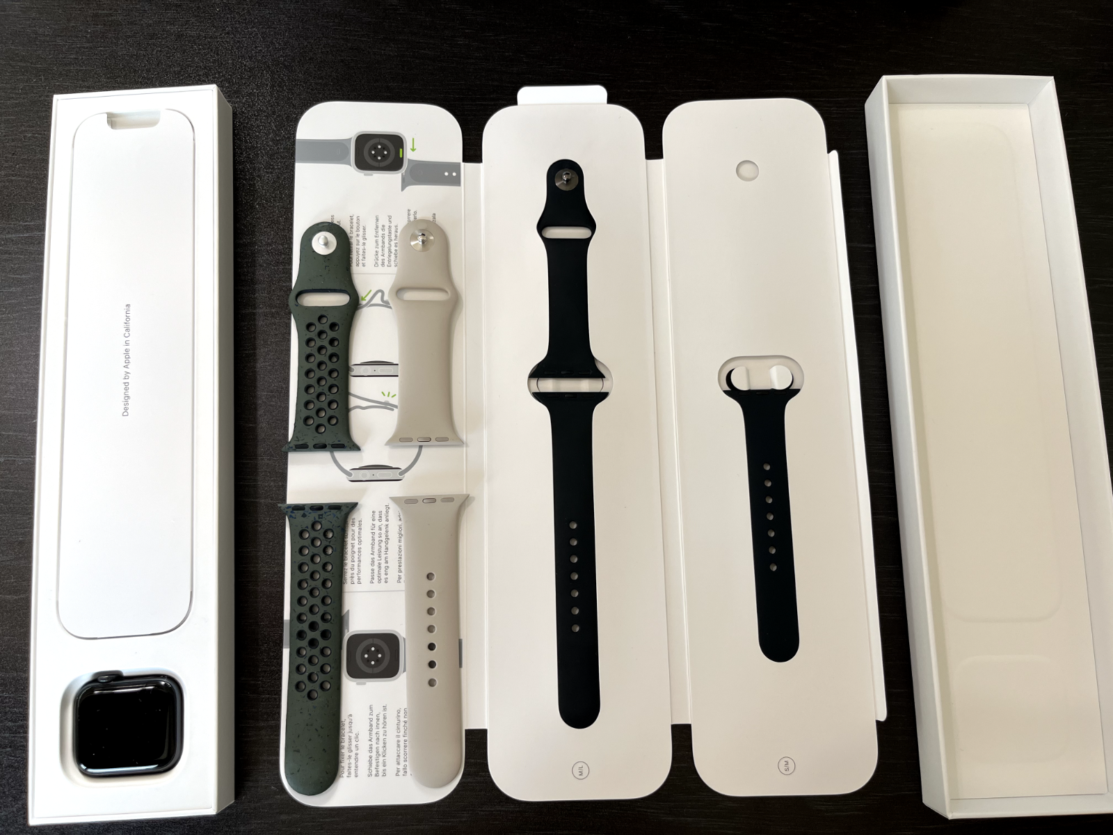 Apple Watch SE 2nd Gen 40mm Midnight Aluminum Case-image