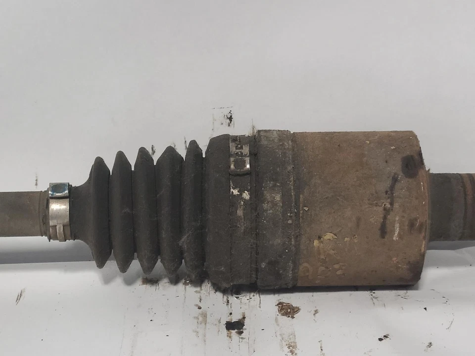 二手前右外驱动轴适合:1993 年土星土星 s 系列前 — 第 2/4 张图片