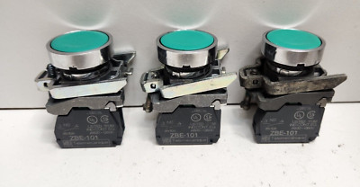 LOT OF 3 GUARANTEED! SCHNEIDER 10A 600V 1N.O. GREEN FLUSH PUSH BUTTONS XB2-BA31