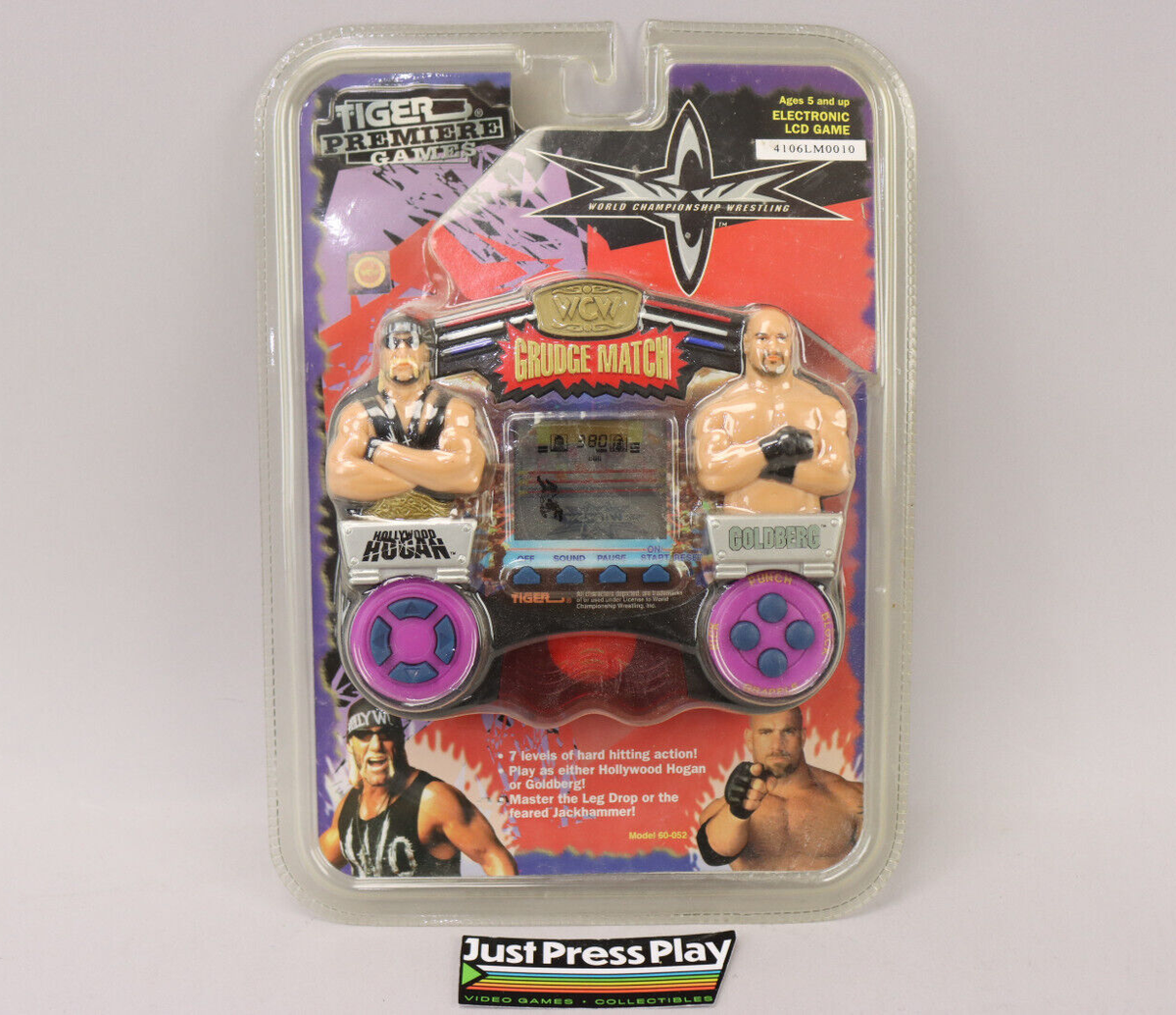 NOS Tiger Electronics WCW Grudge Match Hogan vs. Goldberg