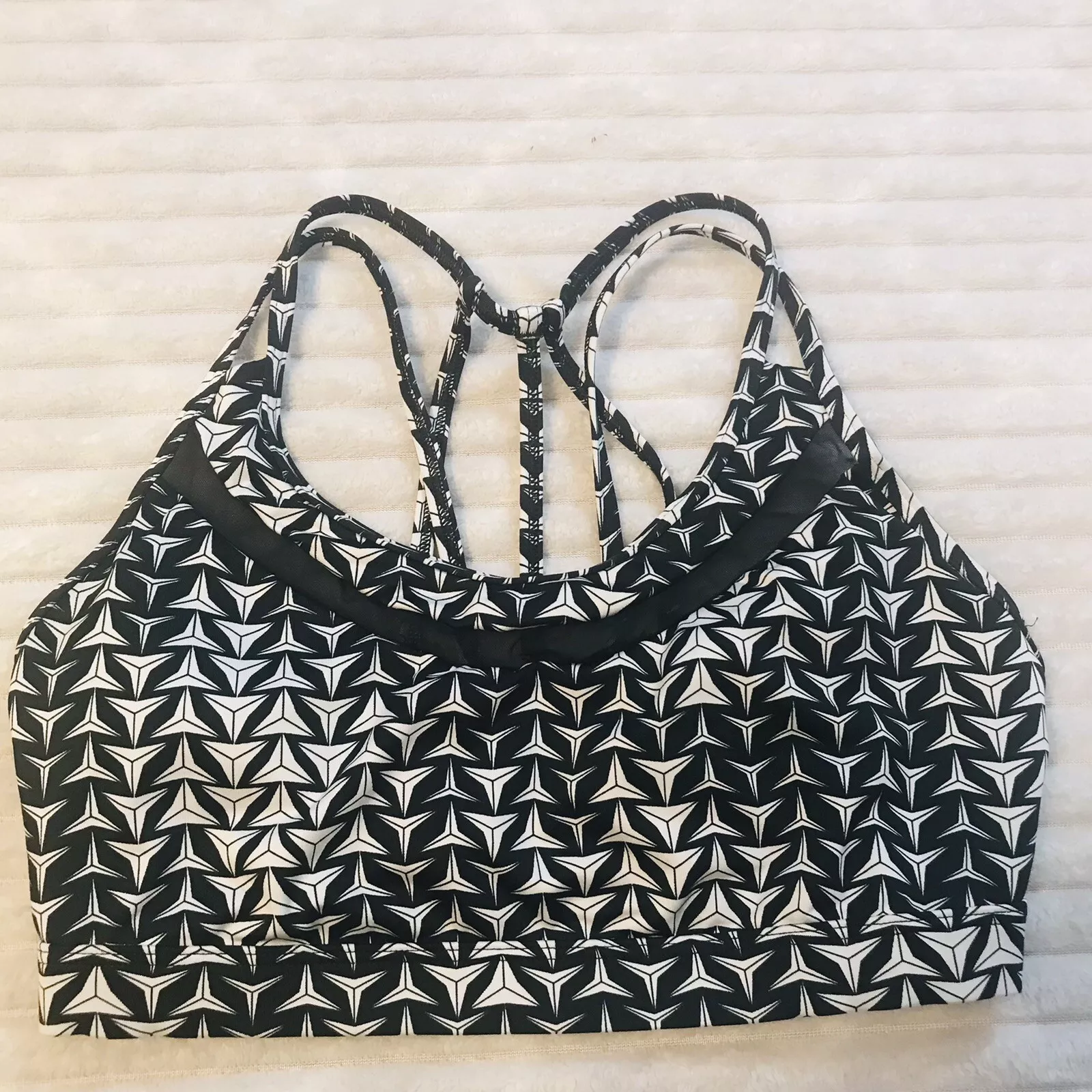 victoria-secret-vs pront mesh strappy sports tank-bra