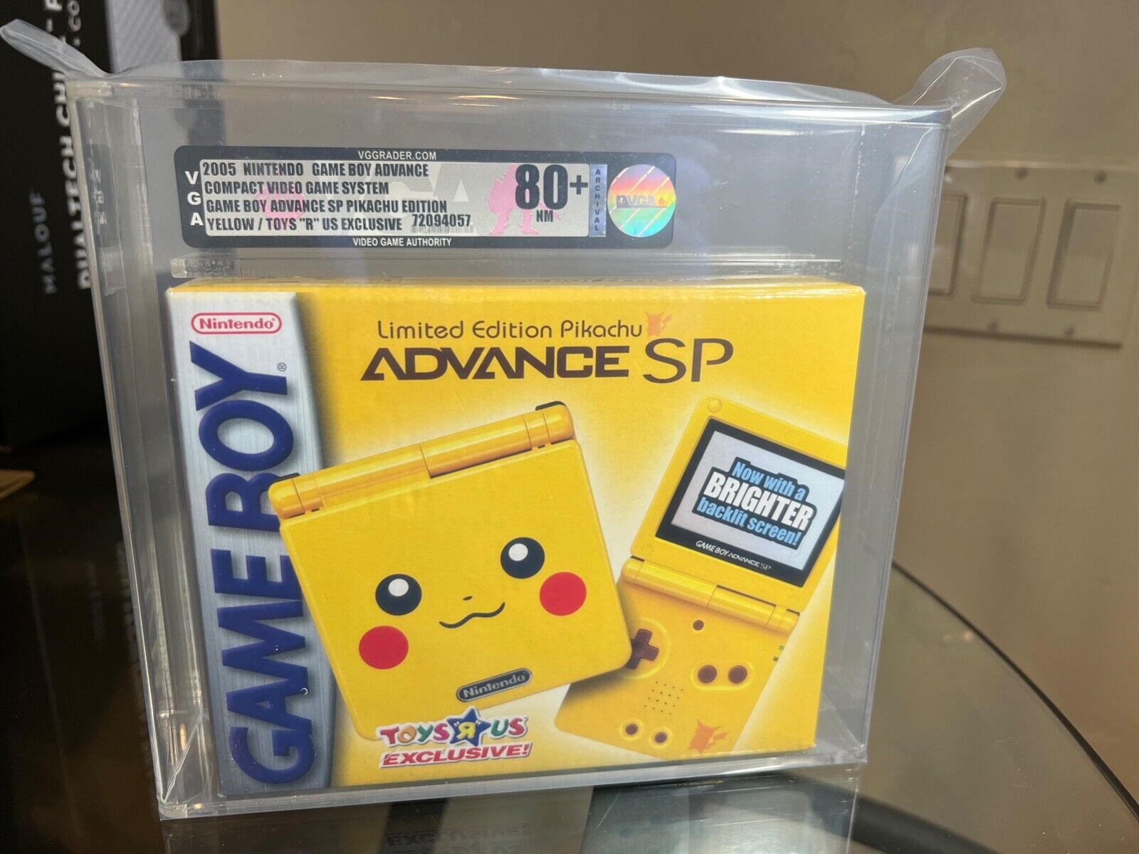 Nintendo Gameboy Advance SP Limited Edition Pikachu