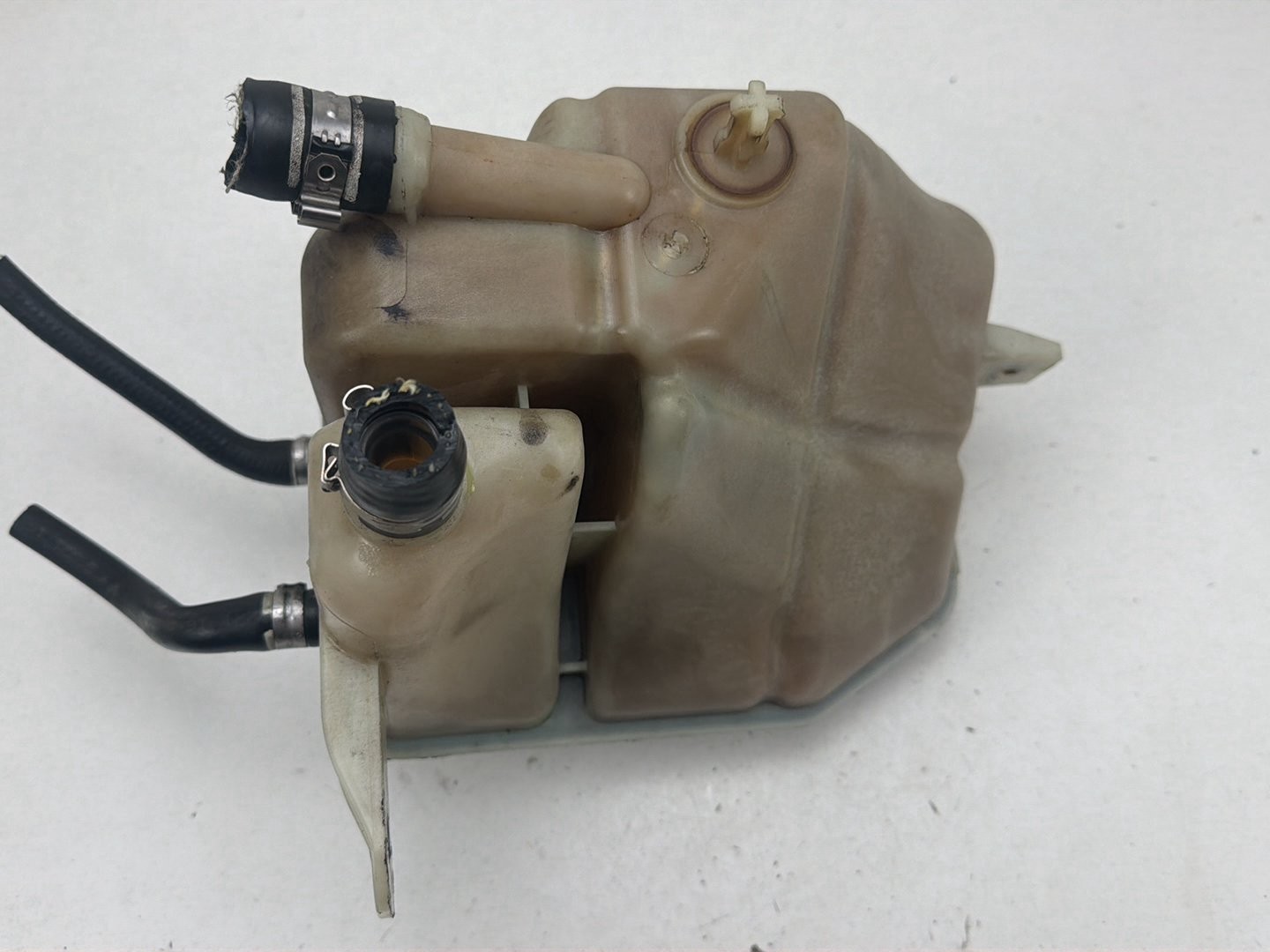 Maserati Ghibli 2014-2017 Coolant reservoir P/N 670031651