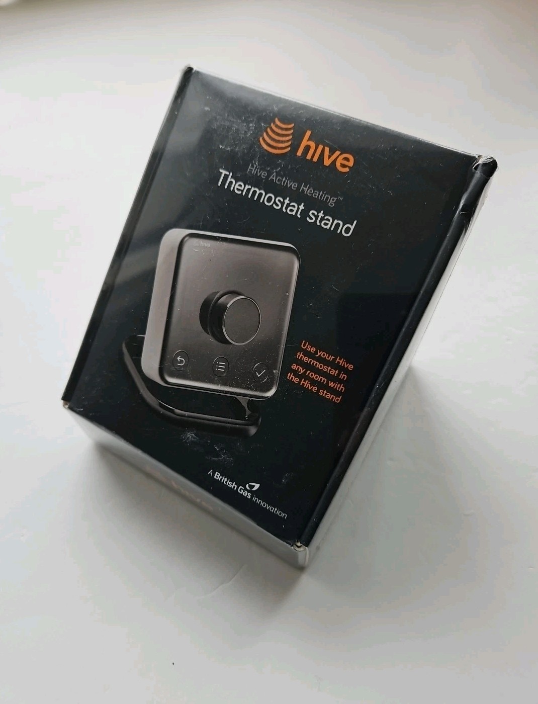 Hive Thermostat Stand Black Chrome