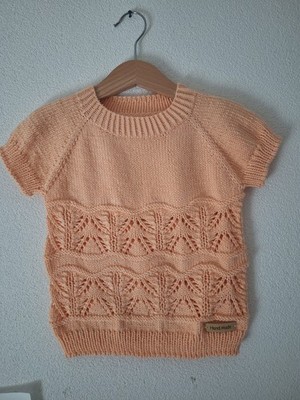 Gestrickter Shirt für Kleinkinder. Neu.