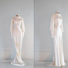 Vintage Ivory Satin Wedding Dresses 1960s Long Sleeves Sheath Train Bridal Gowns