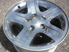 one 17" Dodge Durango Dakota rim 17 inches Dodge Durango wheel original equipmen