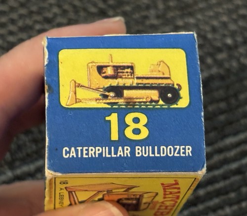 Vintage Matchbox #18 Bruco Bulldozer con scatola 1 battistrada difettoso - Foto 6 di 11