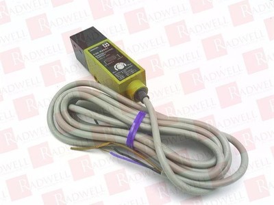 OMRON E3S-R2B41 / E3SR2B41 (NEW NO BOX)