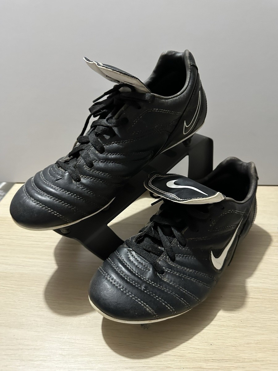 retro football boots size 9