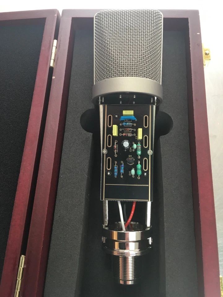 Neumann U 87 Ai Studio Set of Condenser Studio Microphone, EA 87 Shock Mount - Image 4 of 4