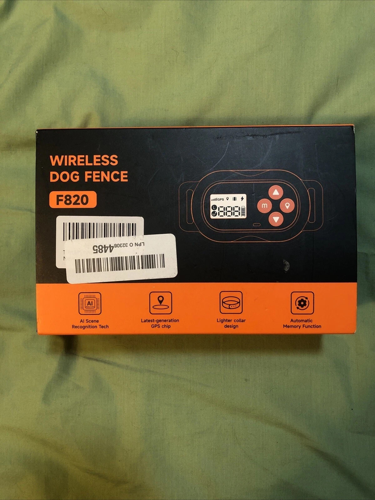 Wireless Dog Fence - F820 GPS ELECTRONIC BOUNDARY FENCE DOG E-COLLAR