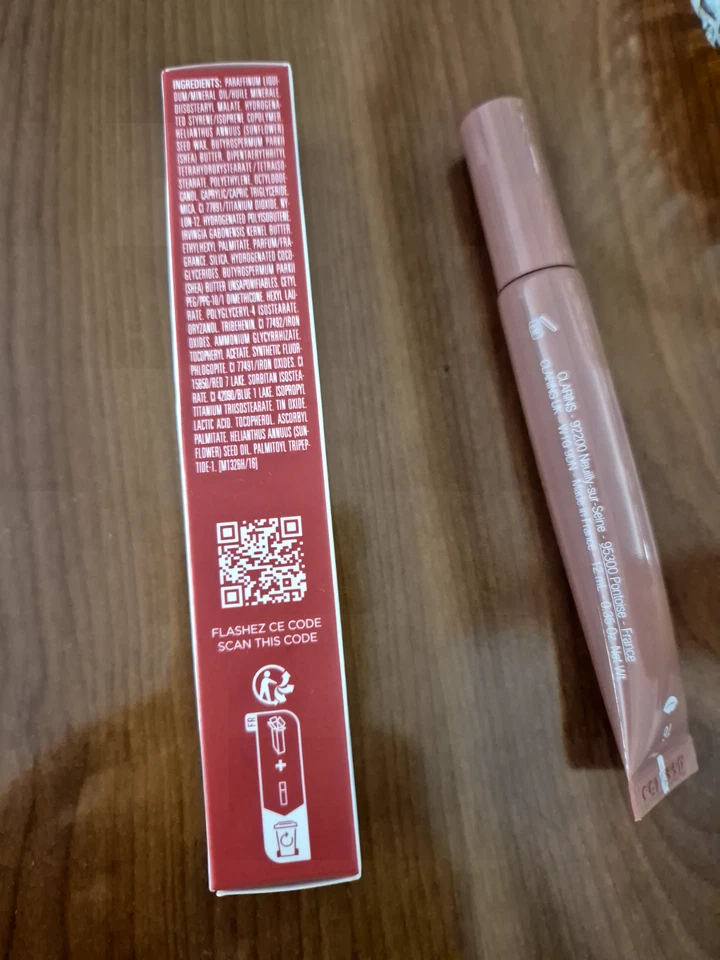 Lip Perfector Intense 2024 - Imagen 2 de 4